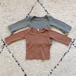 Quincy Mae ribbed knit long sleeve lap tees set